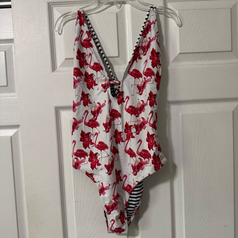 Cupshe Fuchsia and White Flamingo Floral Swimsuit